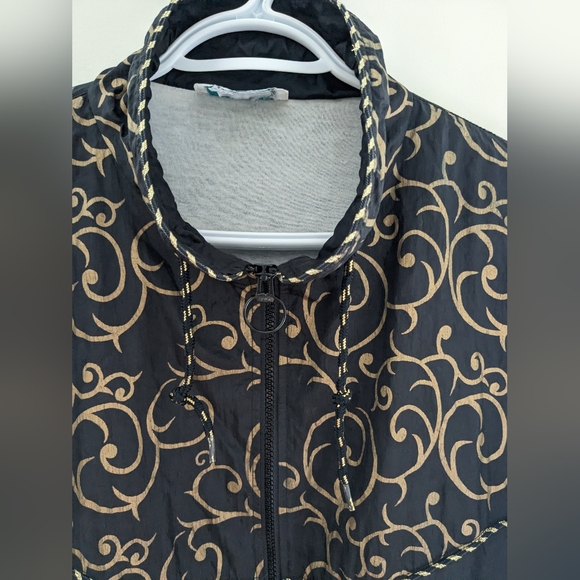Vintage Windbreaker Black and Gold Pattern Lined Women's Size XL - Picture 9 of 9